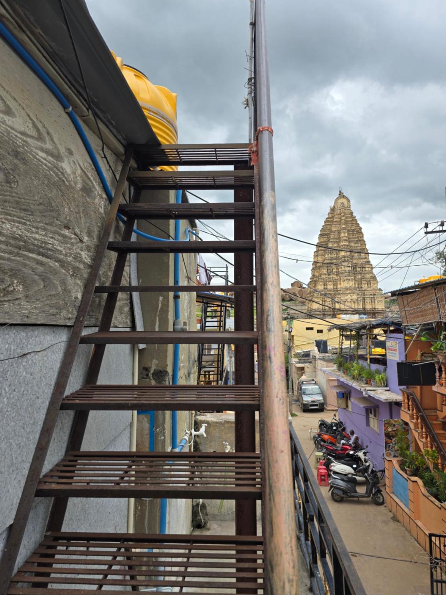 Lakshmi Heritage Tourist Home Hampi Zewnętrze zdjęcie