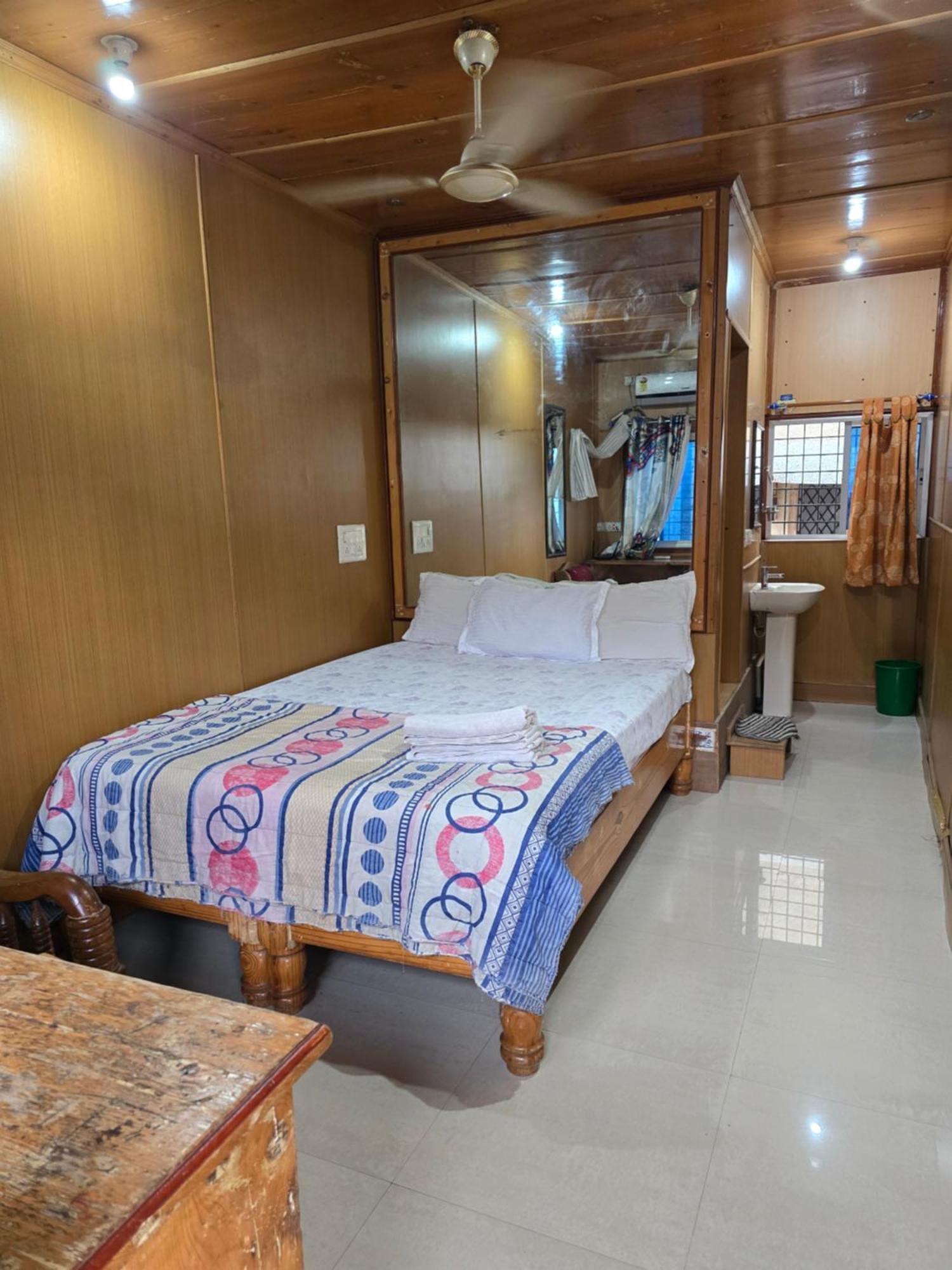 Lakshmi Heritage Tourist Home Hampi Zewnętrze zdjęcie