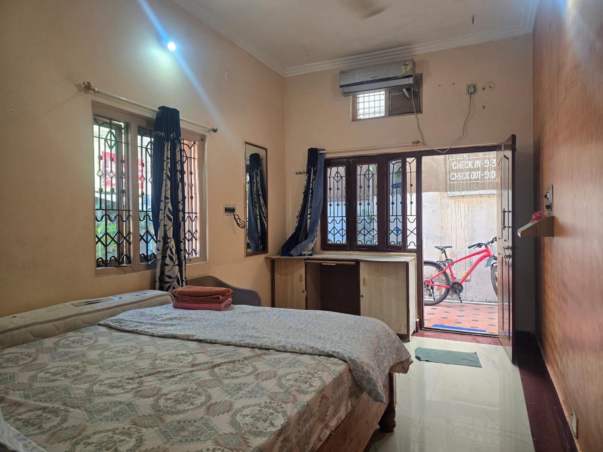 Lakshmi Heritage Tourist Home Hampi Zewnętrze zdjęcie